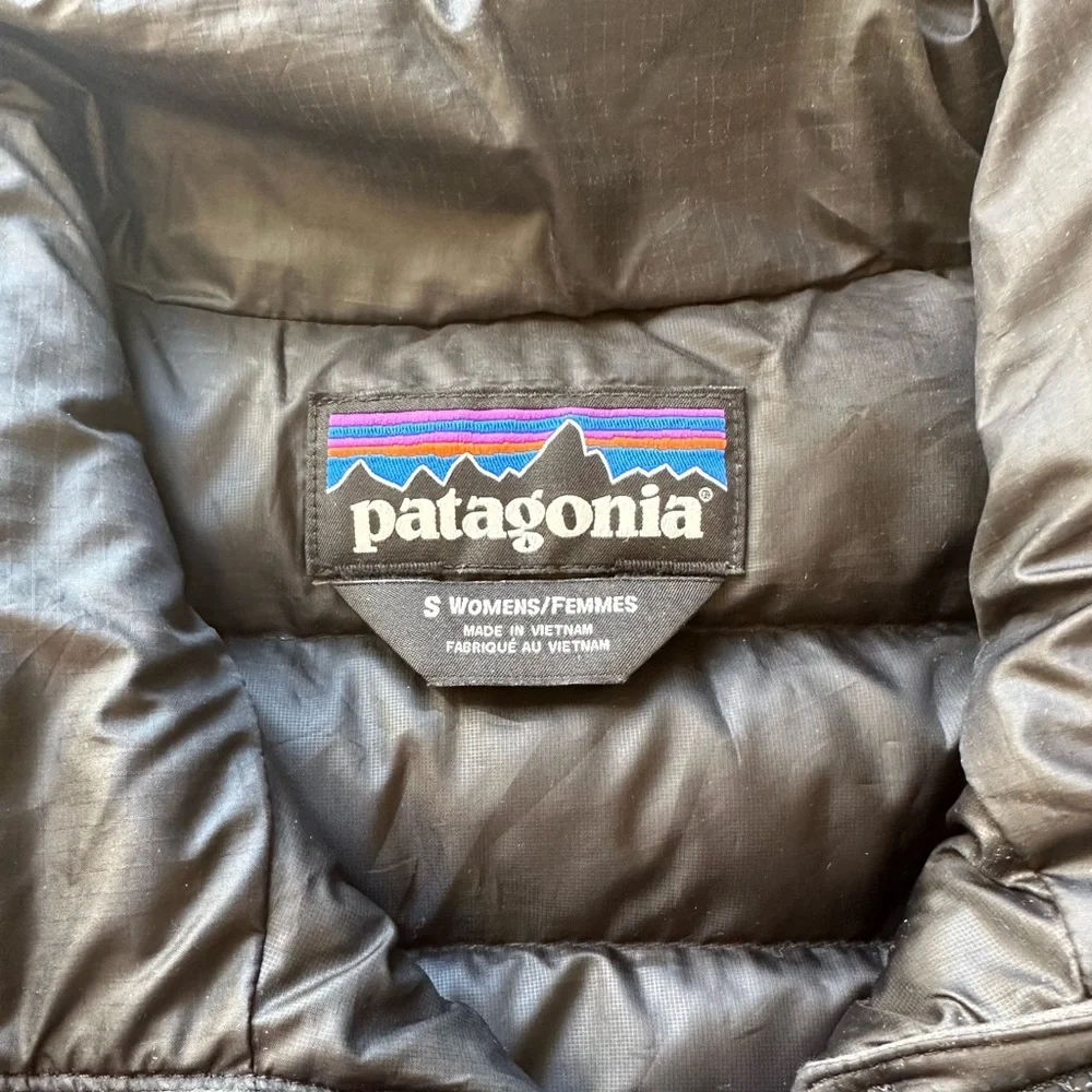Patagonia Down Sweater Vest Black Women’s Small Zip Front Lightweight Puffer - Picture 2 of 6